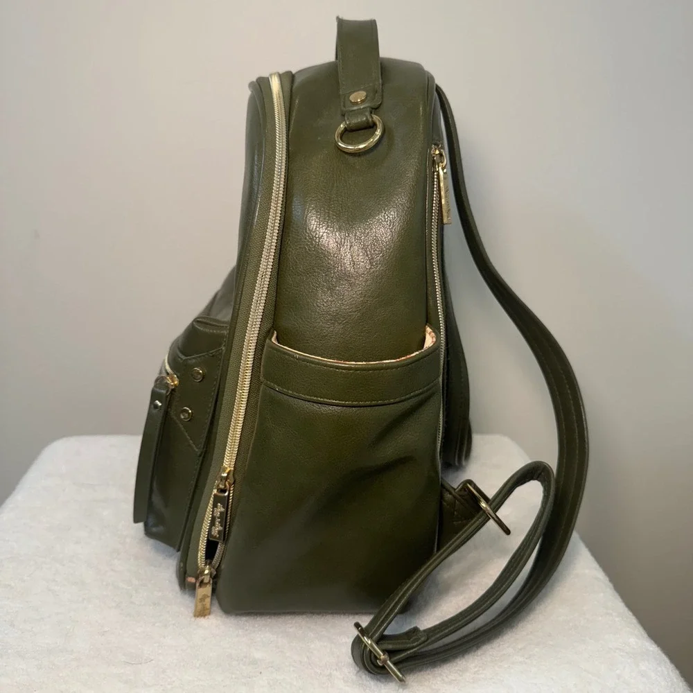 Itzy Ritzy Boss Backpack Diaper Bag Olive Green Vegan Leather Rainbow Lining